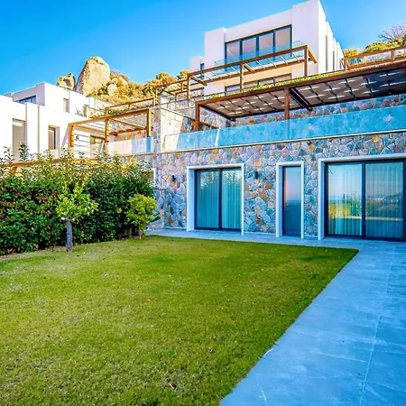 Tranquil Retreat Private Pool, Sea Views Family Paradise * Yalıkavak