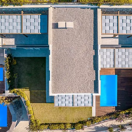 Tranquil Retreat Private Pool, Sea Views Family Paradise *